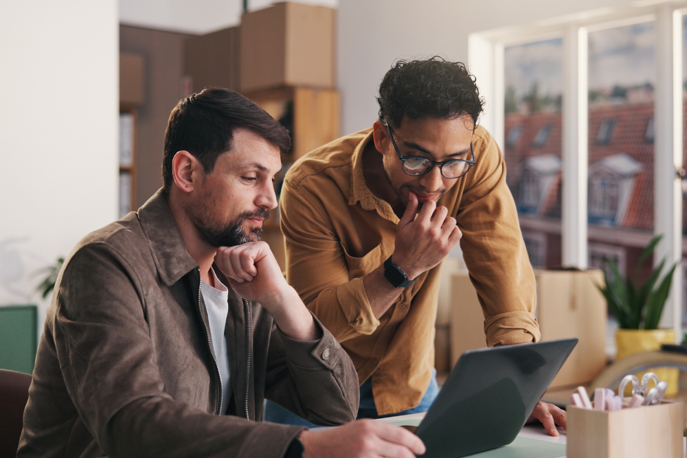 Why Corporate Buyers Should Review Supplier Response History Before Large Orders
