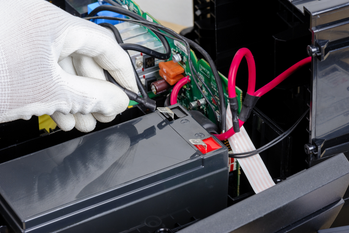 How To Plan UPS Battery Replacement And Maintenance For Office Computer Fleets