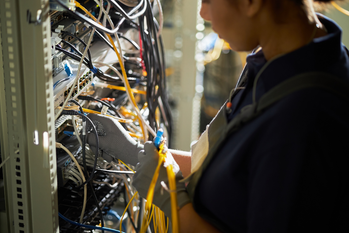 The Cost of Unlabeled Network Ports During Office Changes